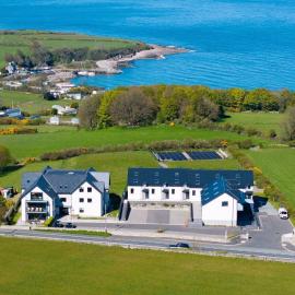 Glynllifon 8, Hotel in Llanallgo