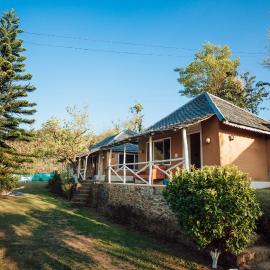Vatika Resorts Cottages, Hotel in Shogi