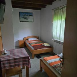 Vila PAUN, hotel di Doboj