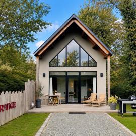 Loft arty à 800 mètres de la plage avec jacuzzi
