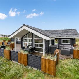 Holiday Home Niesina - from the sea by Interhome