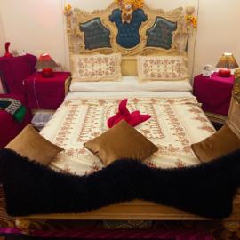THrir square in downtown oLd cairo the capital city of the EGYPT King sweet and private bathroom and allows everything's u needed in downtown besaid auc University of Egypt STEL stELFALAki wonde location of th capil of Egy besa Greece cumps 14kilo airport