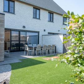 Beautiful Holiday Home for 10 with Garden