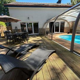 Dolce Casa Pool and Sauna, hotel di Francorchamps