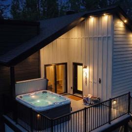 Condo and Spa - Le Saloon Nordik, hotel i Saint Come