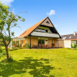Holiday Home Othinkarl - 1km from the sea by Interhome, hótel í Aså