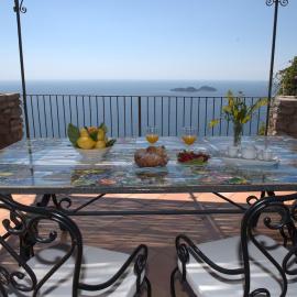 Villa Sublime on the Amalfi Coast โรงแรมในArola
