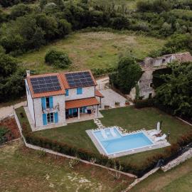 Villa Francesca with Private Pool & Designer Interior