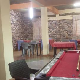 Charonyi Safari Lodge, hotel in Gutini