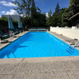 Aux Châtaigniers, hotell i Langon