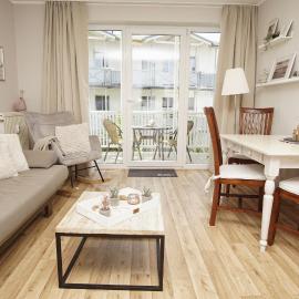 Villa Karola Ferienwohnung Nr 10 mit Schwimmbad und Saunanutzung im AHOI-Erlebnisbad Sellin