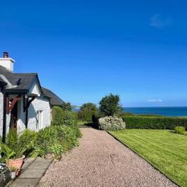 Tornaroan Cottage