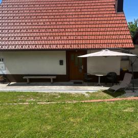 Apartma Hiška Vrh, hotel in Stari Trg pri Ložu