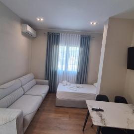 Vila Martini, hotel a Vlorë