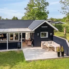 Holiday Home Nikica - from the sea by Interhome