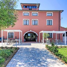 Apartment Casale Bolgherese-24 by Interhome, מלון בבולגרי
