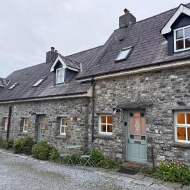 Abbey Cottages Buzzards Watch
