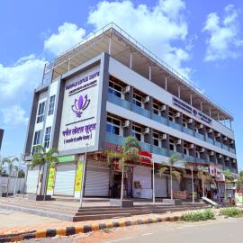 Hotel Purple Lotus Suites, hotel en Chouk
