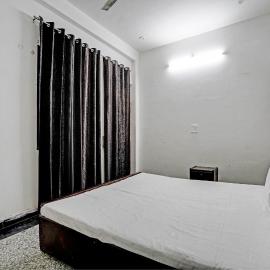 Hotel O Highway Plaza And Resorts 2, hotell i Hāthras