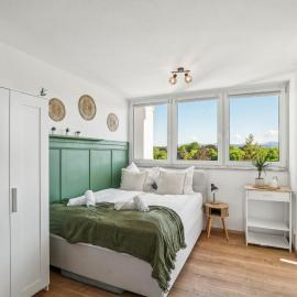 FreiBlick Kempten I Modernes Studio mit Aussicht