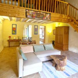 Charming Apartment in the Heart of the Forest โรงแรมในSão Martinho das Amoreiras