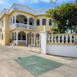 Dela de-Rose Guest House Negril Jamaica