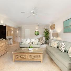 211 Royal Apartment Royal Westmoreland, hotel em Saint James