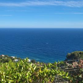 Costa Plana apartment with terrace and sea view