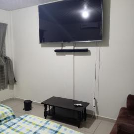Zacatecoluca House - Free Airport Shuttle & Stay, hotel in Zacatecoluca