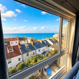 Captain Normans Sea view, hotel in Hollington
