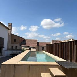 molino rehabilitado con gran terraza y piscina, hotell i Paterna