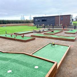 Peachy On Pembroke stunning mountains views with 9 hole Mini Putt, hotel in Stratford