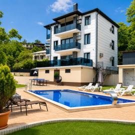 phranta, hotel a Gonio