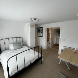 Hill House Apartment