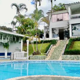 The Butterfly Mansion, hotel i Envigado
