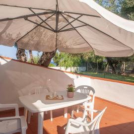 Casa Palinuro Vacanze fronte spiaggia, hotell i Palinuro