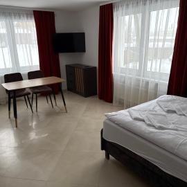 SALGIRDO svečių namai, hotel em Kelmė