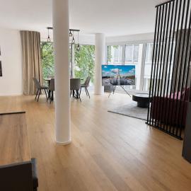 GoldenKey-Suites - Luxury Suite 'Perlachturm' - Direct Views of Rathausplatz & Perlach Tower - New in 2026