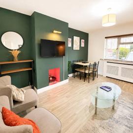 Convenient 3BR House Near City Centre with Driveway, hotel a Killingbeck