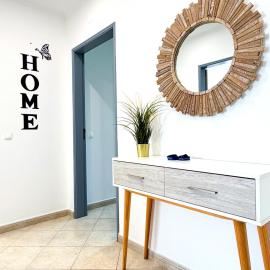 Faro City & Airport Comfy Condo by BeCherish, hotel sa Faro