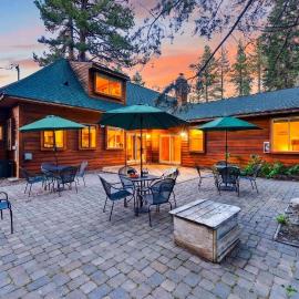 Lakesong Lodge by AvantStay