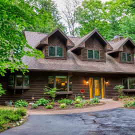Asher Manor by Simple Life Rentals