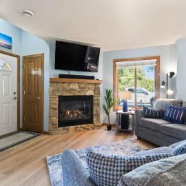 The Retreat at Sunshine Creek by Simple Life Rentals