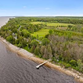 Owls Nest by Simple Life Rentals, hotel in Sturgeon Bay
