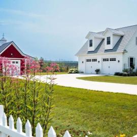 Kettle Moraine Flat by Simple Life Rentals, מלון בWest Bend