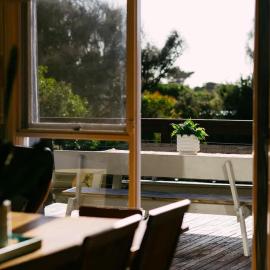 Breathe in the Ocean Air - minutes to the beach, hotel u gradu Anglsi