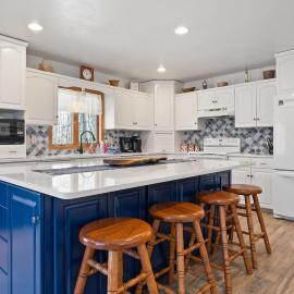 Blue Skies and Cherry Pies by Simple Life Rentals, Hotel in Fish Creek
