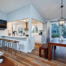 Marina Cottage by Simple Life Rentals、ベイリーズ・ハーバーのホテル