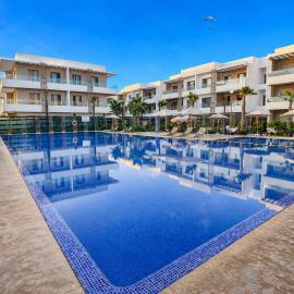 Appartement Heaven Beach Pieds dans l'Eau, hotel in Sidi Rahal