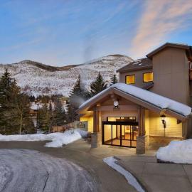 StreamSide Douglas Resort One Bedroom